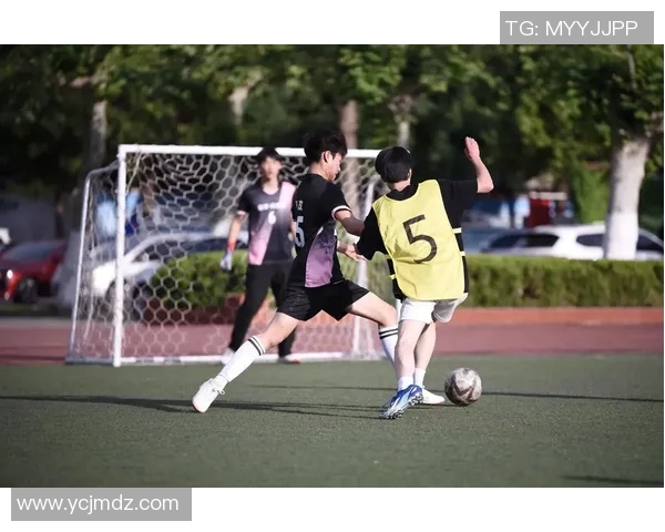 贵阳足球明星比赛精彩瞬间回顾与精彩集锦分享 贵阳足球明星比赛精彩瞬间回顾与精彩集锦分享