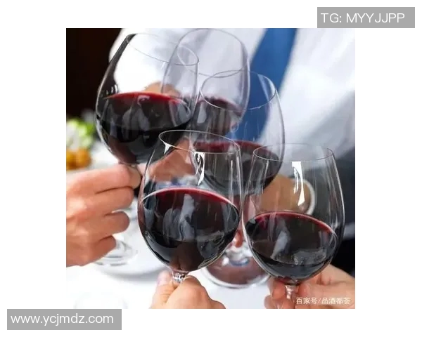 足球明星们的酒桌故事与他们钟爱的酒品揭秘 足球明星们的酒桌故事与他们钟爱的酒品揭秘